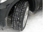 Dezén zimních pneumatik: minimálně 4 mm!